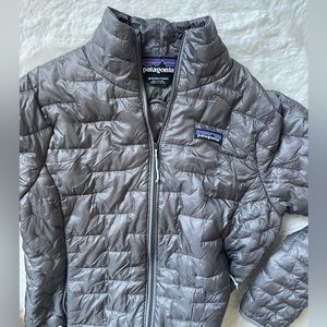 Patagonia Women's Micro Puff™ Jacket- size Medium color Gray (NWOT)